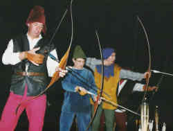 Les archers à leur entrainement nocturne...